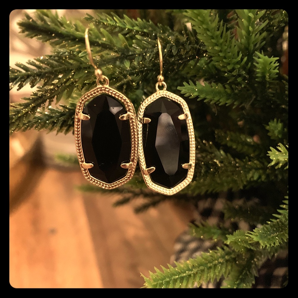 Kendra Scott Black & Gold Earrings🕶